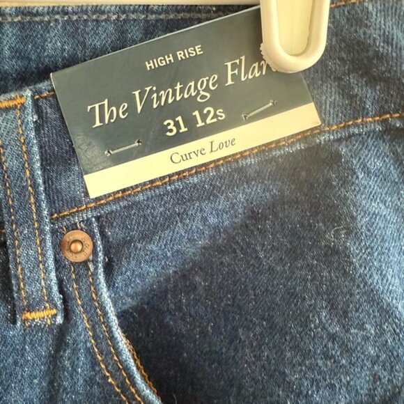 Abercrombie & Fitch NWT Curve Love High Rise Vintage Flare Denim Jeans 31/12S - Picture 2 of 4